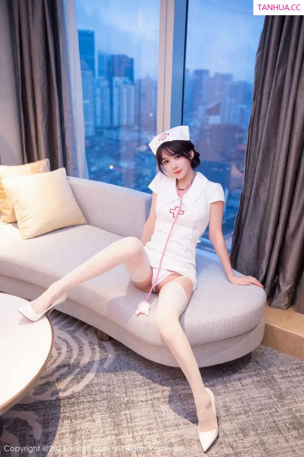 婠婠么  [XiuRen]高清写真图 2023.02.06 No.6221 婠婠么 护士服丝袜第24张图片